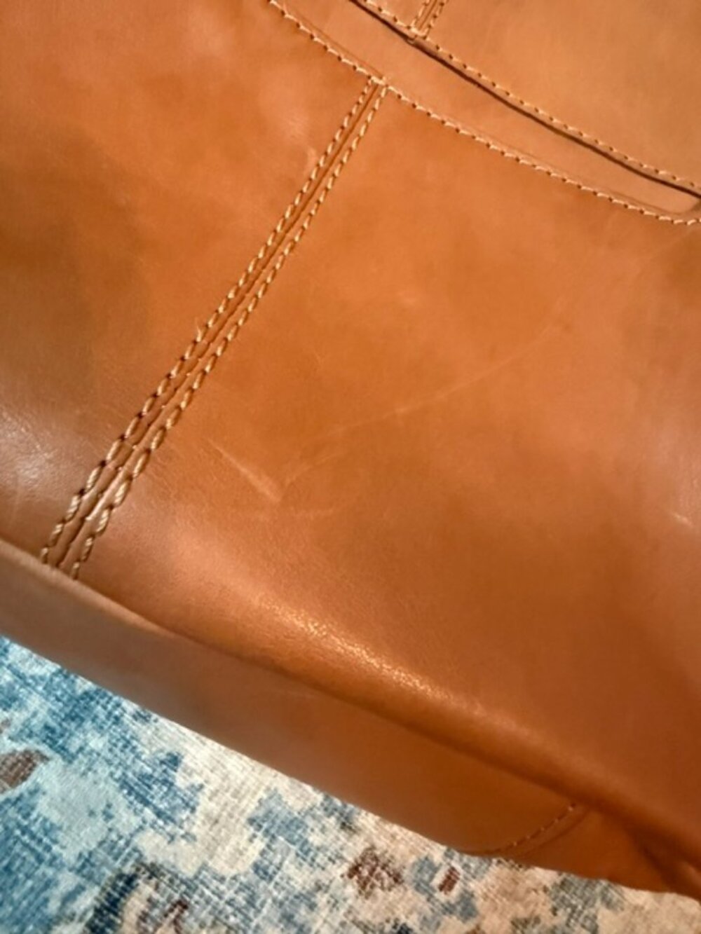 HOBO Sheila Crossbody in Harvest Wheat - Picture 5 of 9